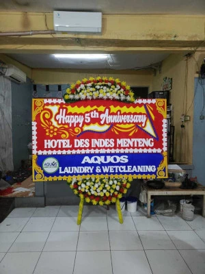 Papan Bunga di Terminal Kampung Rambutan